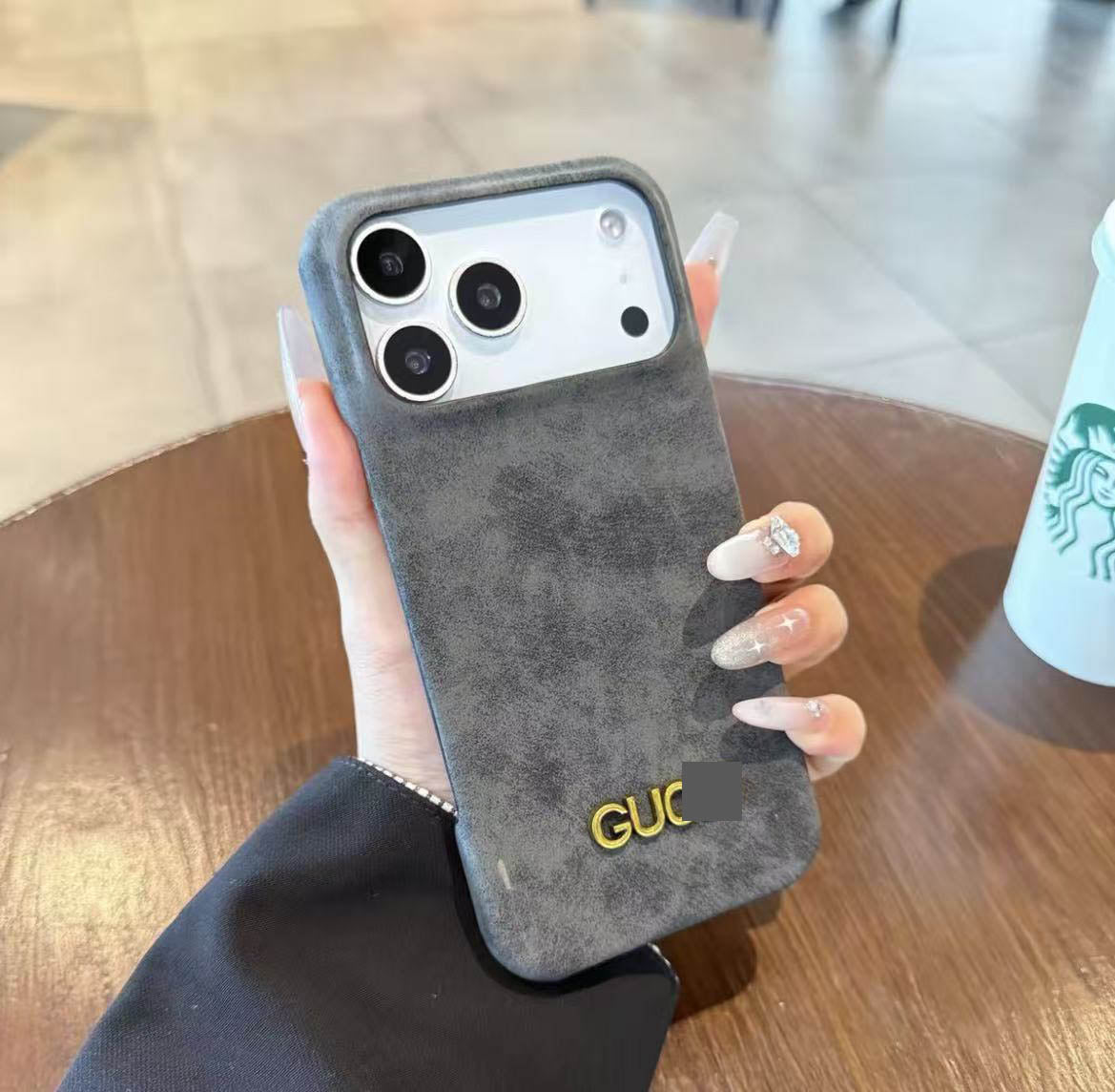 #102 スマホケース  絡み染め  耐衝撃・防振性能に優れ、高級感あふれるスマホケースで、iphone13-17 に対応