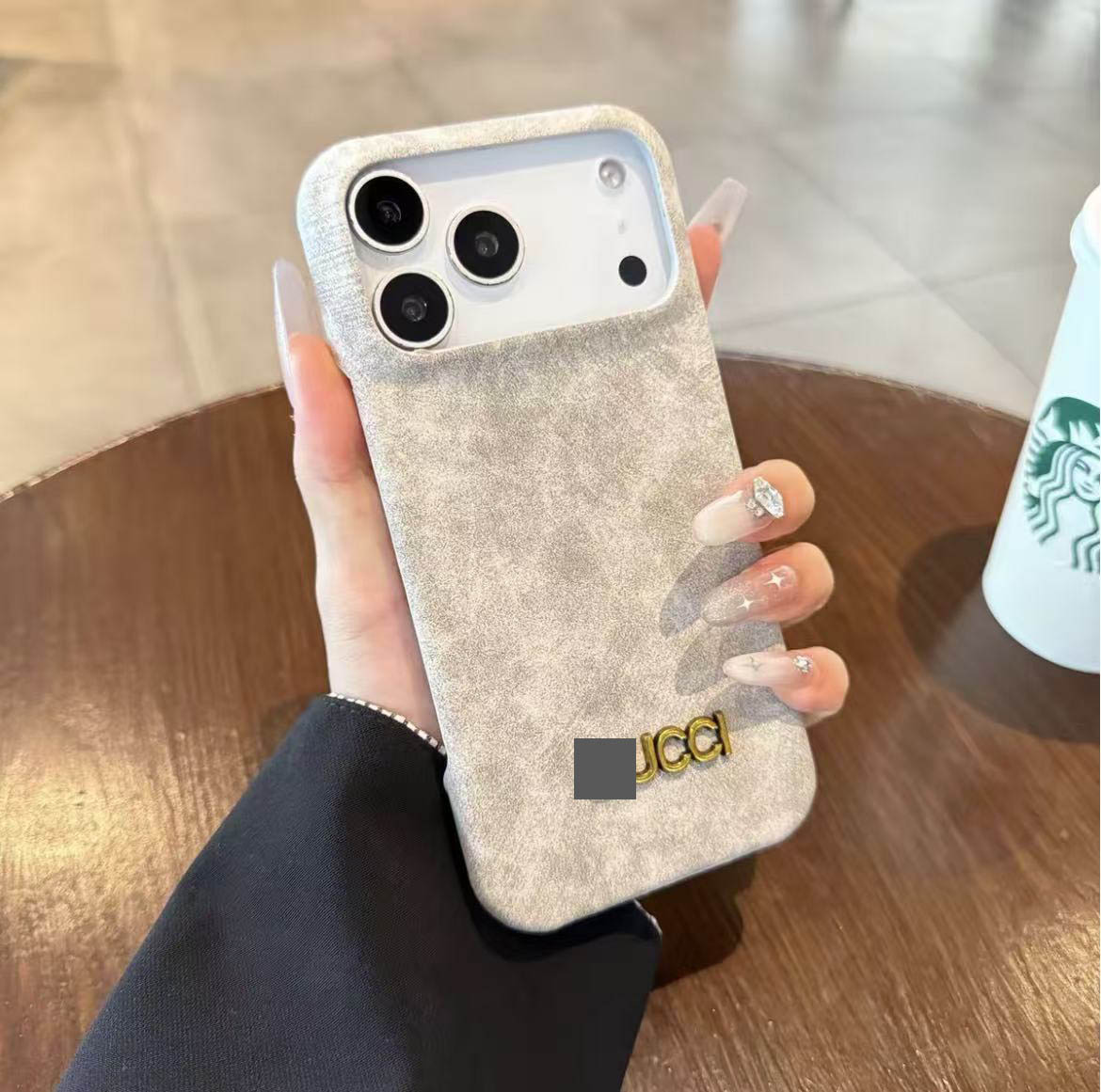 #102 スマホケース  絡み染め  耐衝撃・防振性能に優れ、高級感あふれるスマホケースで、iphone13-17 に対応