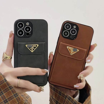 #232  スマホケース   カード入れ付き  耐衝撃・防振性能に優れ、iPhone13-17 に対応