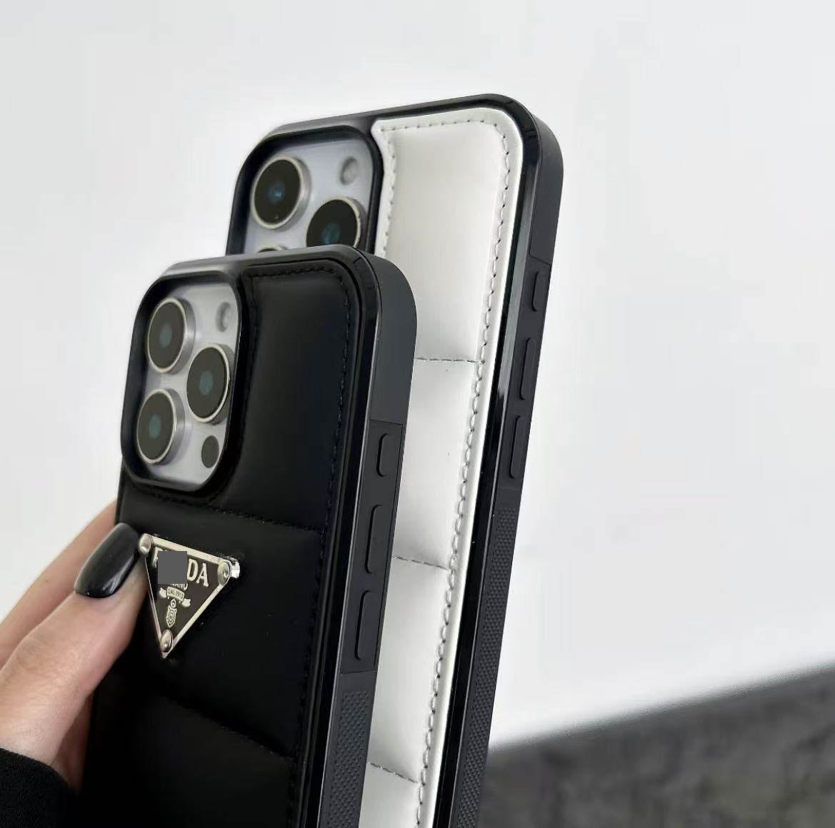 #233  スマホケース    耐衝撃・防振性能に優れ、iPhone13-17に対応