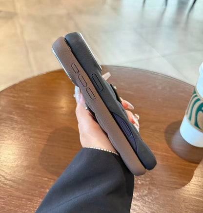 #234  スマホケース   耐衝撃・防振性能に優れ、iPhone13-17に対応