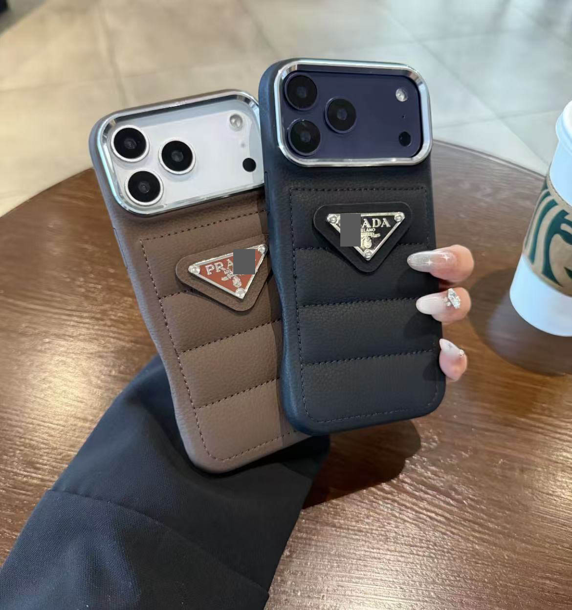 #234  スマホケース   耐衝撃・防振性能に優れ、iPhone13-17に対応