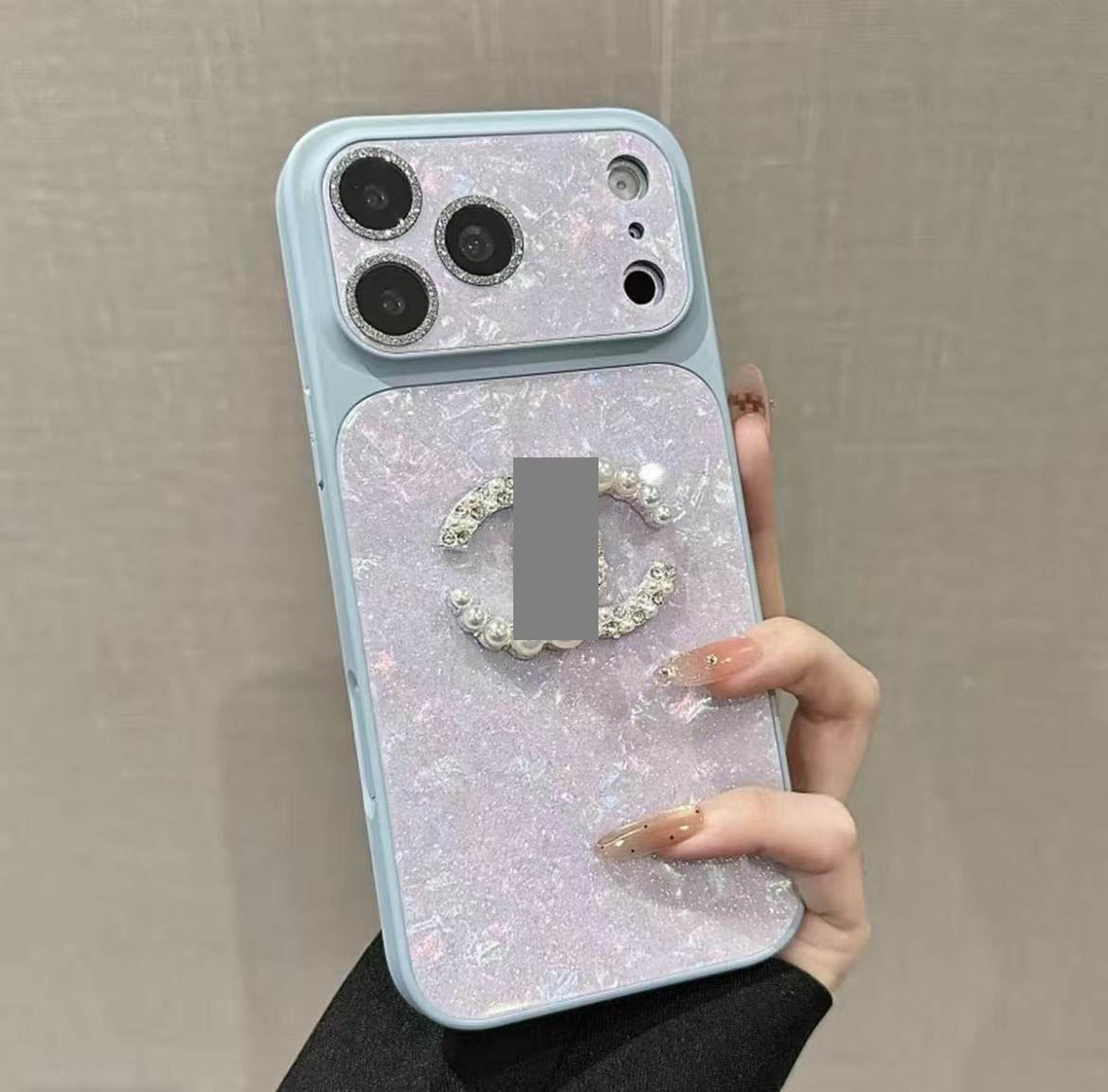 #109 スマホケース    耐衝撃・防振性能に優れ、iPhone13~18 に対応