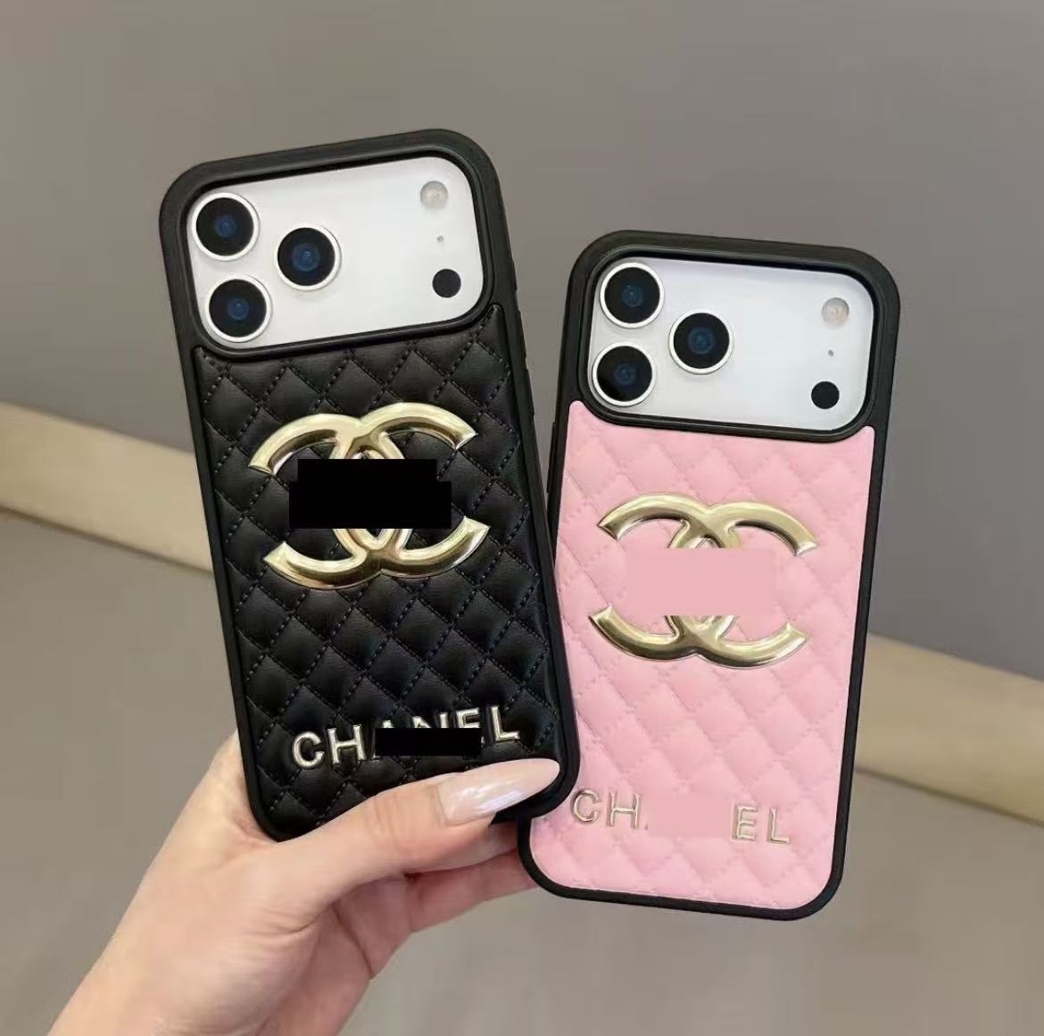 #54  スマホケース   耐衝撃・防振性能に優れ、高級感あふれるスマホケースで、iPhone14~17 に対応