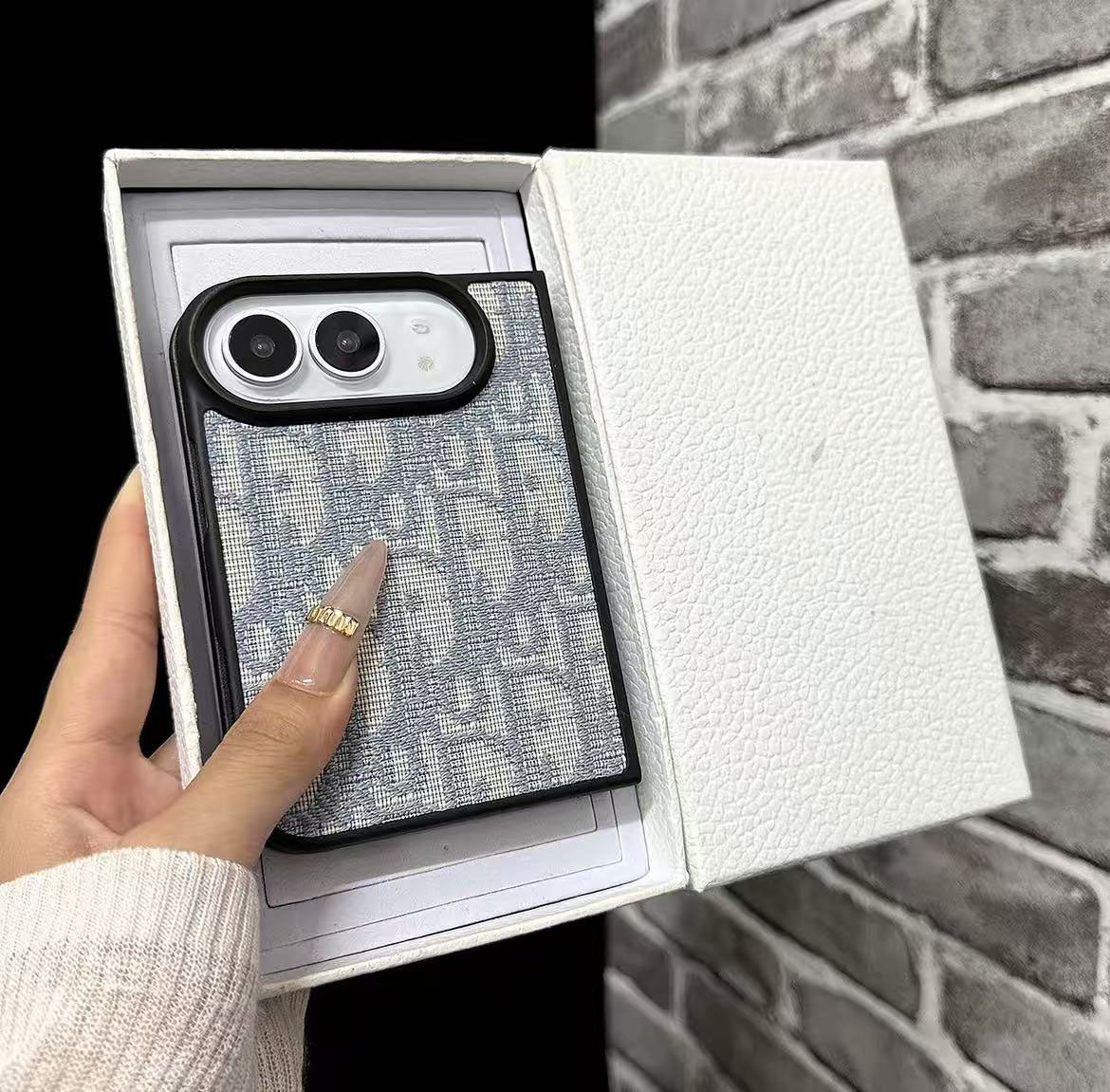 #DUO-3  スマホケース    耐衝撃・防振性能に優れ、iPhone DOUに対応