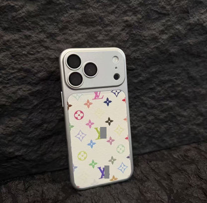 #121 スマホケース    耐衝撃・防振性能に優れ、iPhone13~18 に対応