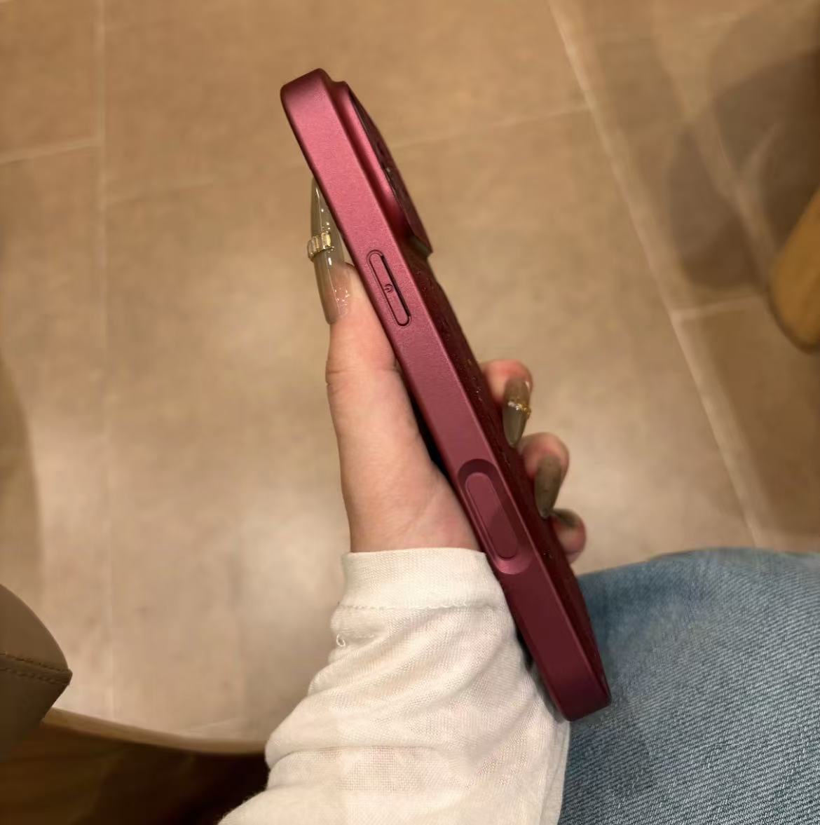 #36 スマホケース  耐衝撃・防振性能に優れ、iPhone14-18に対応