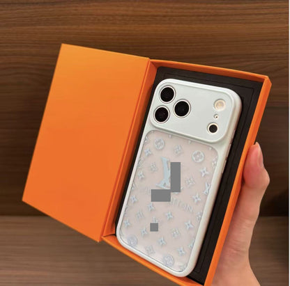 #63 スマホケース  透明感  耐衝撃・防振性能に優れ、iPhone12~18 に対応