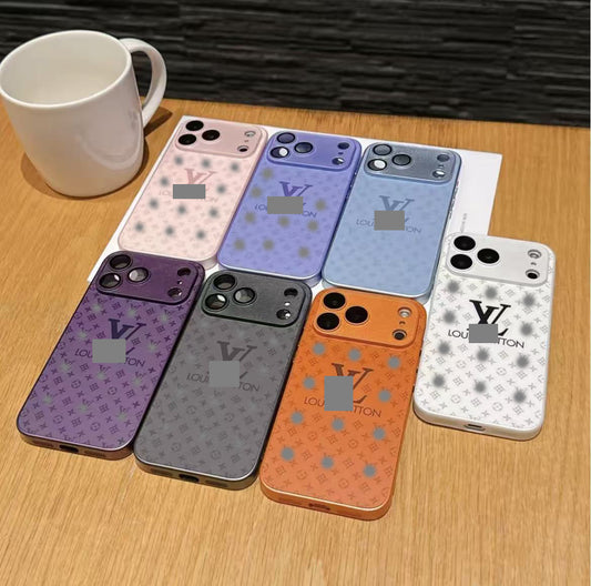 #108  スマホケース   耐衝撃・防振性能に優れ、iPhone12~18 に対応