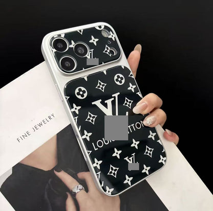 #82 スマホケース   耐衝撃・防振性能に優れ、iPhone15-17 に対応