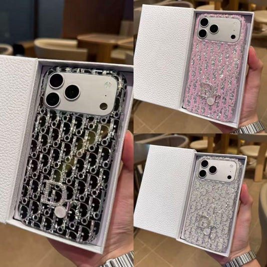 #241  スマホケース    耐衝撃・防振性能に優れ、高級感あふれるスマホケースで、iPhone15~18 に対応