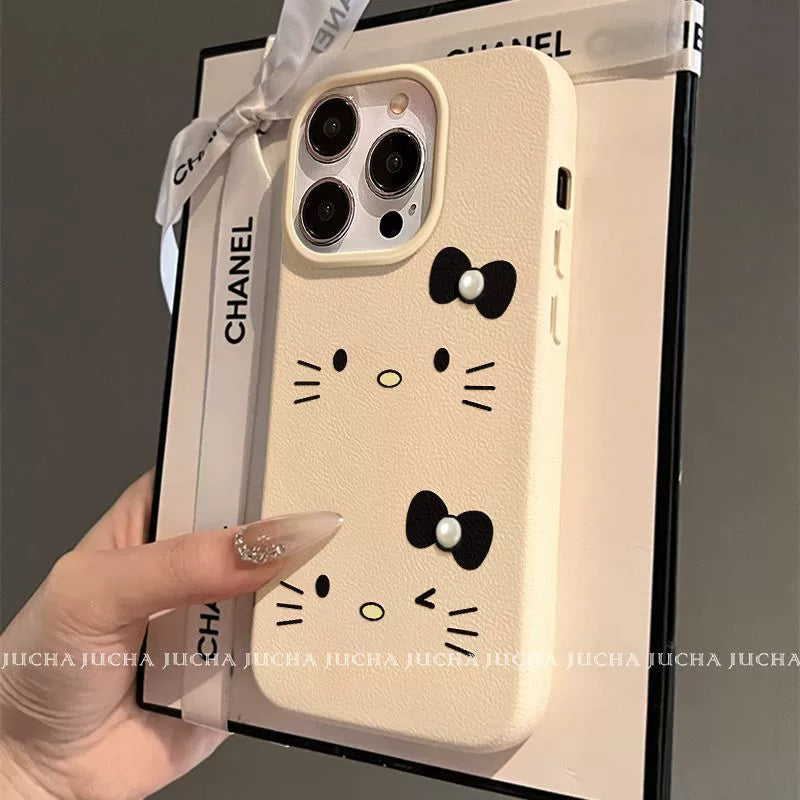 A simple Hello Kitty design, excellent shock and vibration resistance, and a luxurious smartphone case that is compatible with iPhones.