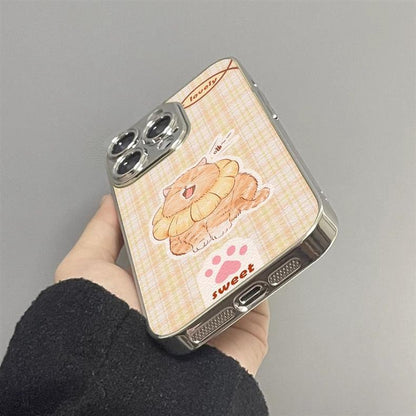 Cat with scarf design A luxurious smartphone case with excellent shock and vibration resistance, compatible with iPhone