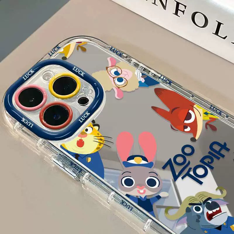 "Animal Forest" design theme A high-quality smartphone case made of silicone with high shock resistance, compatible with iPhone