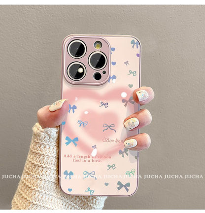 A luxurious smartphone case with a string that has a transparent bowtie design and excellent shock and vibration resistance, and is compatible with the iPhone.