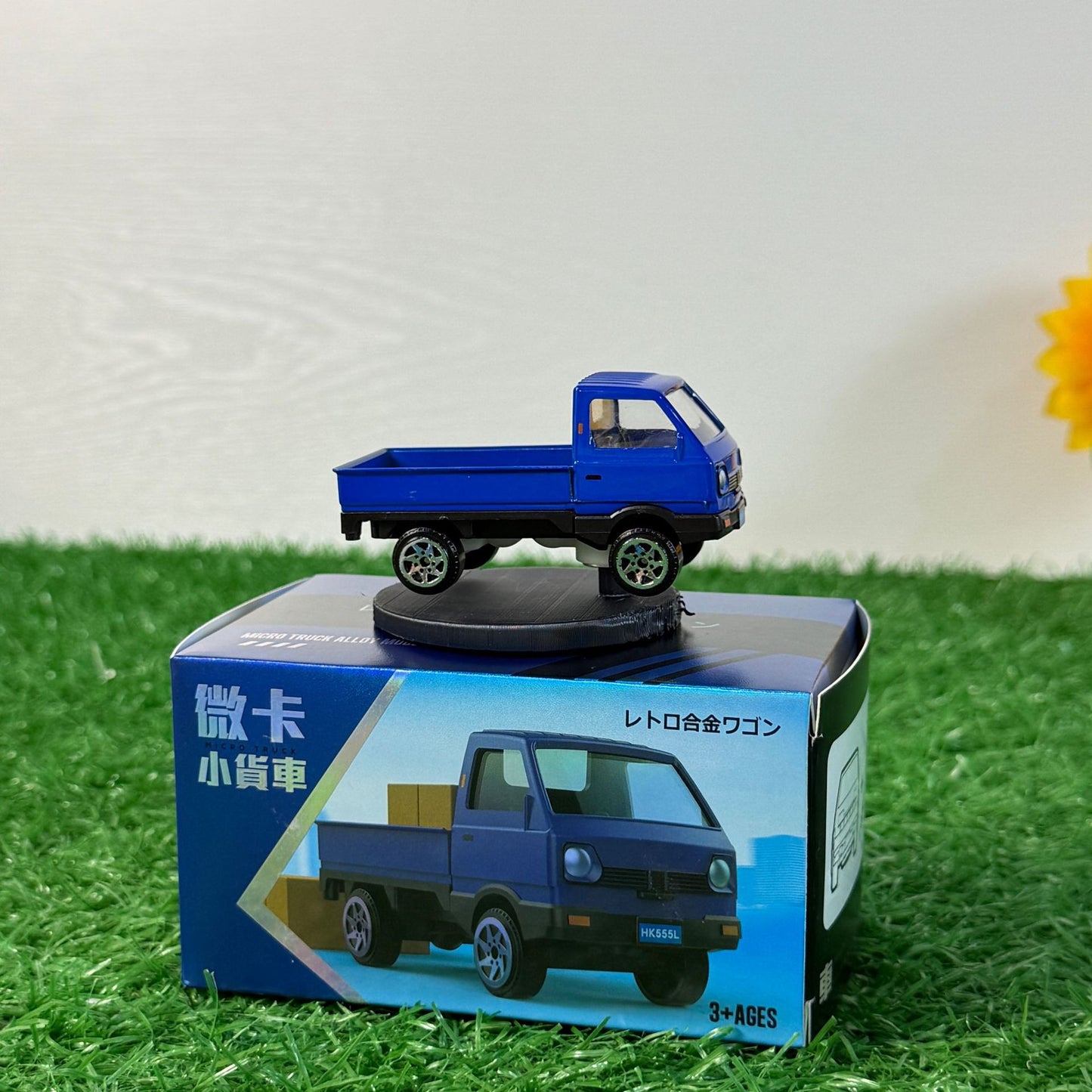 カー用品　車アクセサリー 車の装飾 中央コントロール台の車載オブジェ 合金製車モデル AE86 ドリフト回転オブジェ 1:64スケールモデル