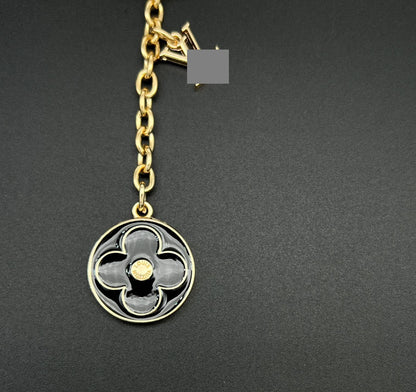 #Y07  キーホルダー  チャーム  装飾品  アクセサリー