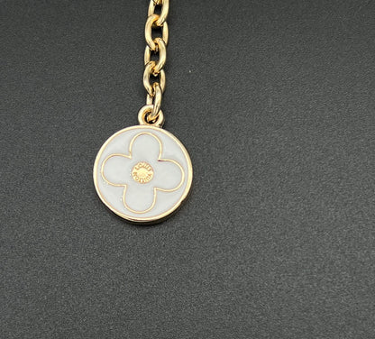 #Y07  キーホルダー  チャーム  装飾品  アクセサリー
