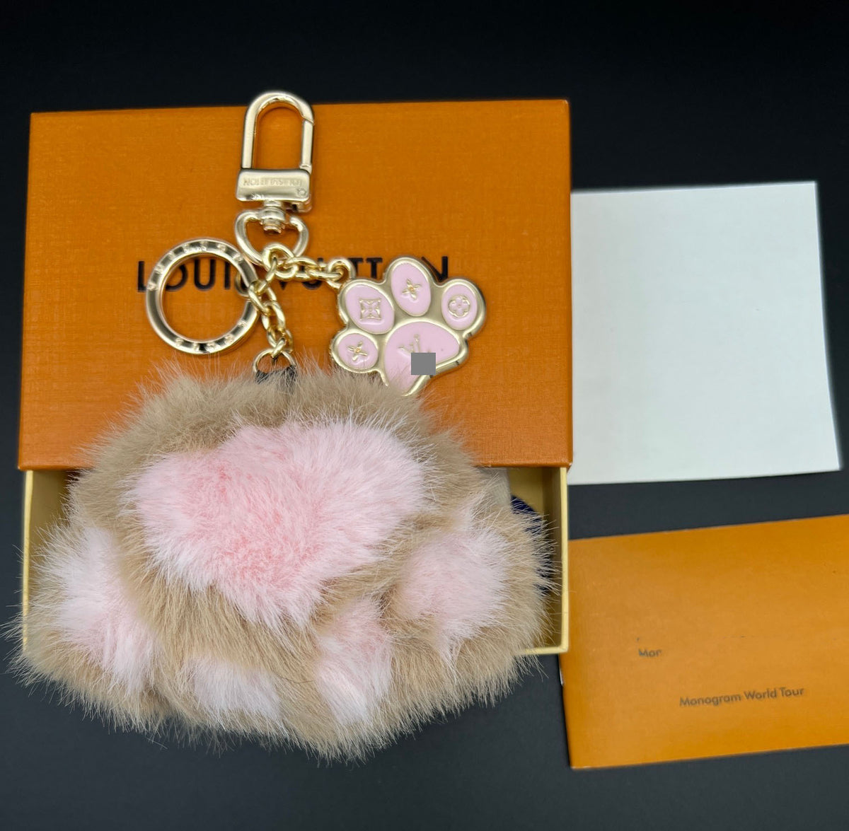#Y05  キーホルダー  チャーム  装飾品  アクセサリー
