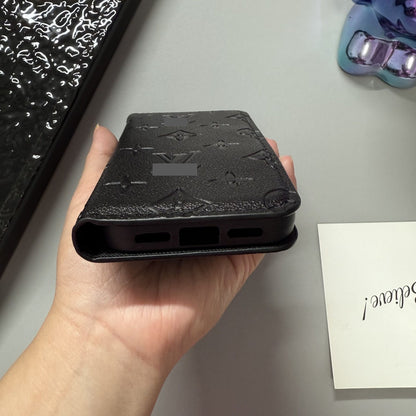 #504  スマホケース   手帳型 押し加工  耐衝撃・防振性能に優れ、iPhone12-17 に対応
