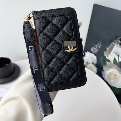 #517  スマホケース   カード入れ付き   耐衝撃・防振性能に優れ、iPhone に対応