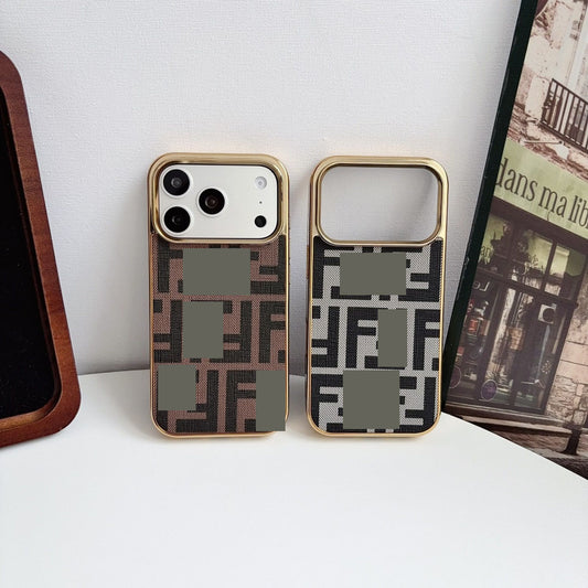 #216  スマホケース   メッキ加工  耐衝撃・防振性能に優れ、iPhoneに対応