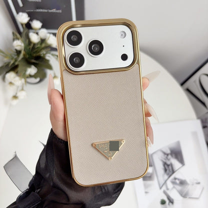 #215  スマホケース   メッキ加工  耐衝撃・防振性能に優れ、iPhoneに対応