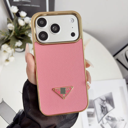 #215  スマホケース   メッキ加工  耐衝撃・防振性能に優れ、iPhoneに対応