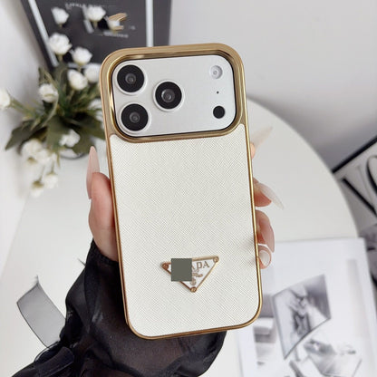 #215  スマホケース   メッキ加工  耐衝撃・防振性能に優れ、iPhoneに対応