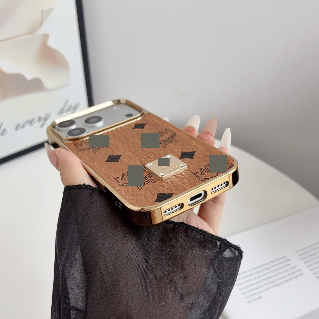 #214  スマホケース     メッキ加工  耐衝撃・防振性能に優れ、iPhone に対応