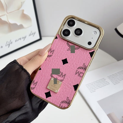 #214  スマホケース     メッキ加工  耐衝撃・防振性能に優れ、iPhone に対応