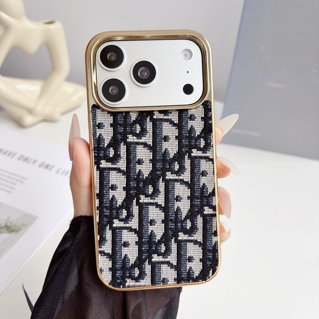#213  スマホケース   デニムテーマ  メッキ加工  耐衝撃・防振性能に優れ、iPhone に対応