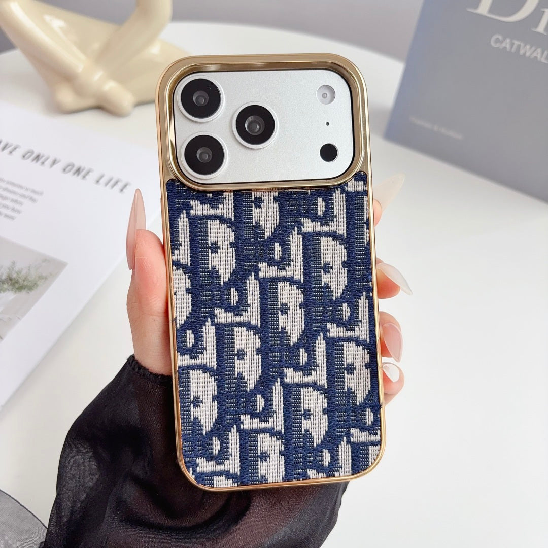 #213  スマホケース   デニムテーマ  メッキ加工  耐衝撃・防振性能に優れ、iPhone に対応