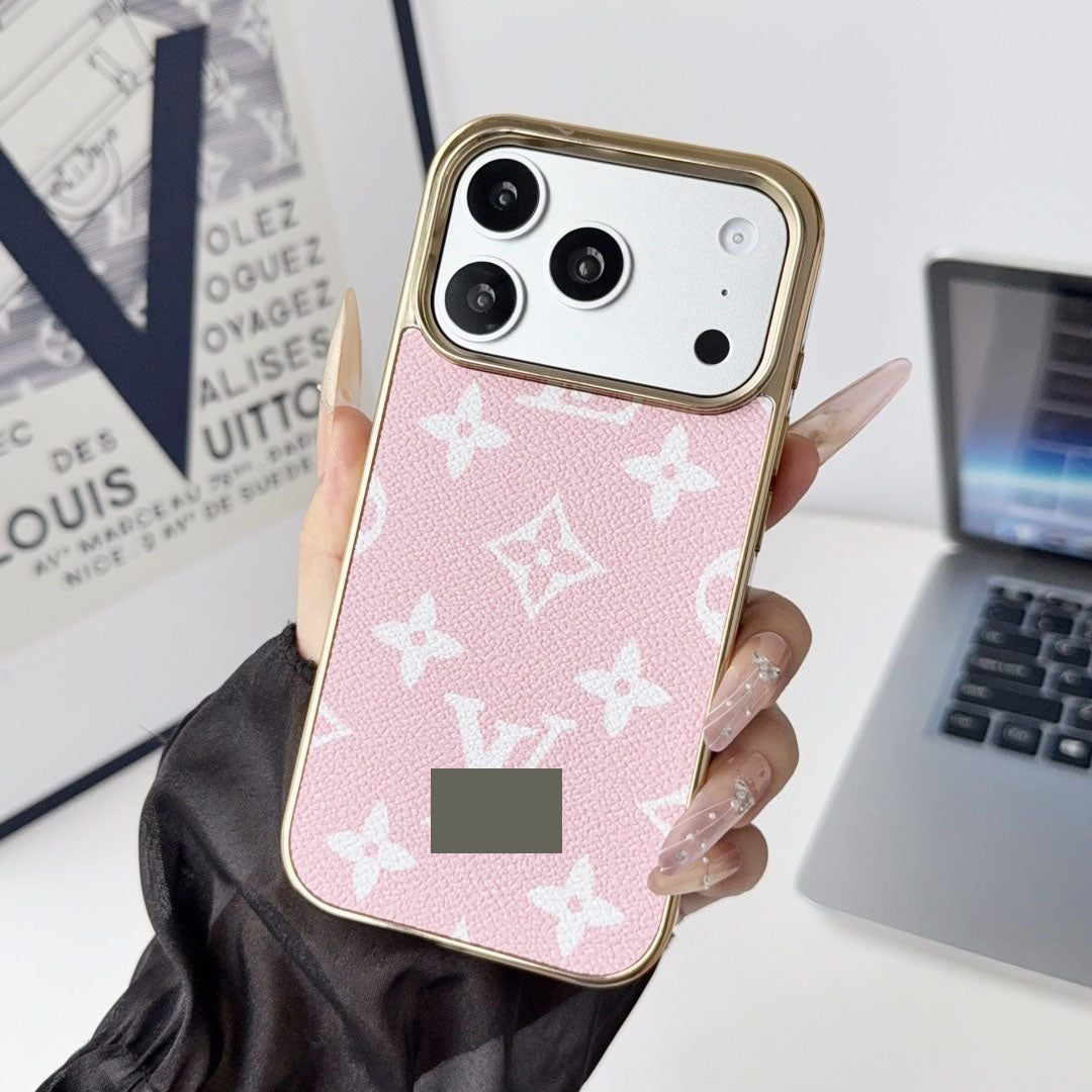 #208  スマホケース   メッキ加工  耐衝撃・防振性能に優れ、iPhone13~17 に対応