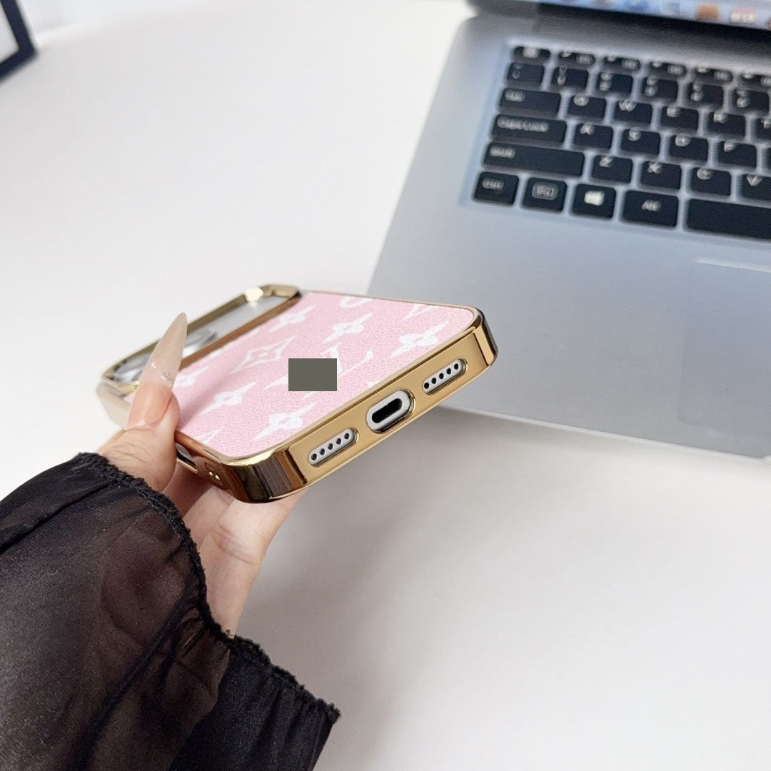 #208  スマホケース   メッキ加工  耐衝撃・防振性能に優れ、iPhone13~17 に対応
