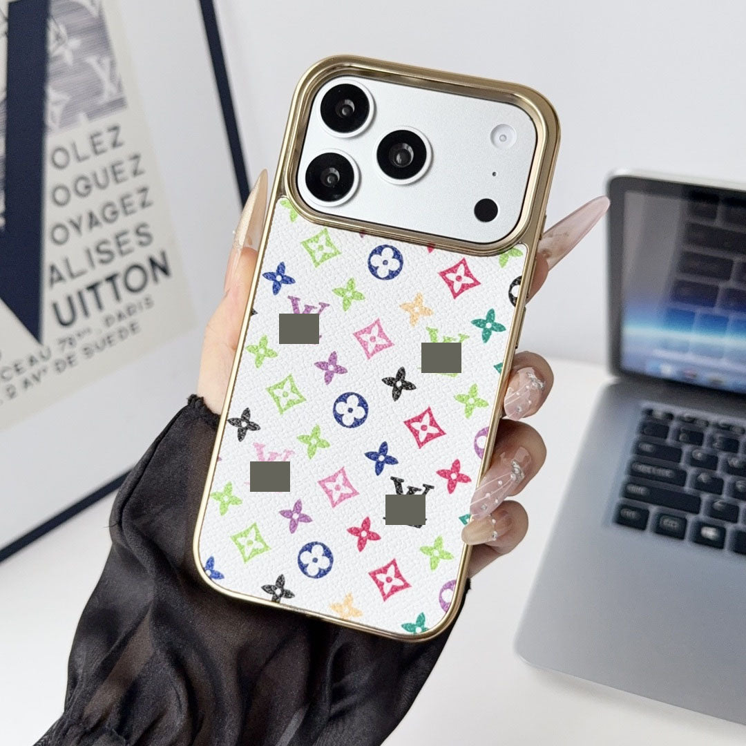 #208  スマホケース   メッキ加工  耐衝撃・防振性能に優れ、iPhone13~17 に対応