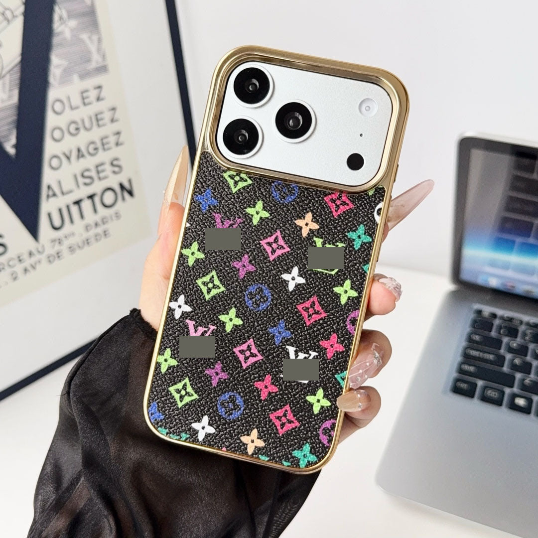 #208  スマホケース   メッキ加工  耐衝撃・防振性能に優れ、iPhone13~17 に対応