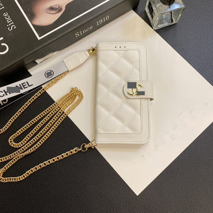 スマホケース    高級感カード入れ付きスマホケース  ダブルC  耐衝撃・防振性能に優れ、高級感あふれるスマホケースで、GALAXYとiPhone12-17 に対応