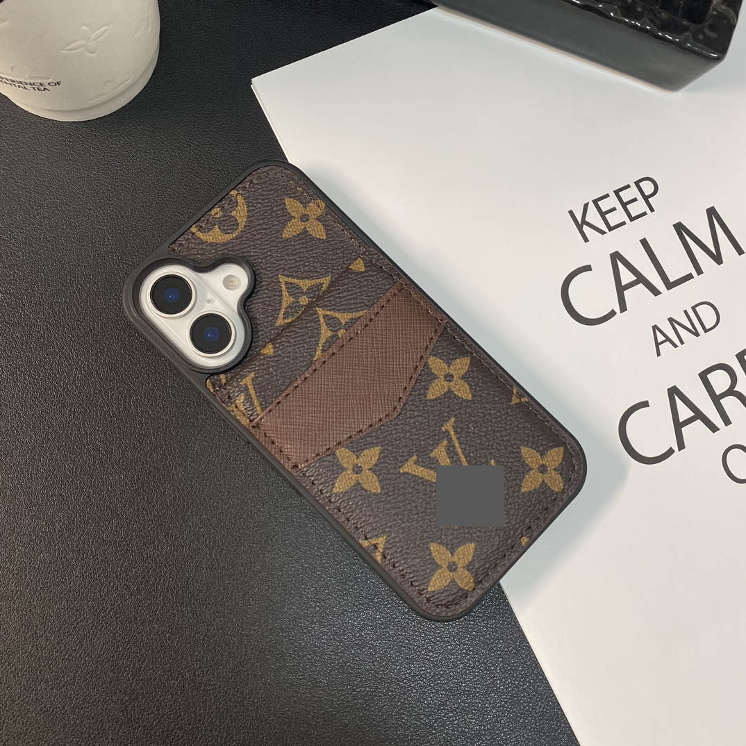 #323  スマホケース   カード収納折りたたみ  耐衝撃・防振性能に優れ、iPhone13~17 に対応