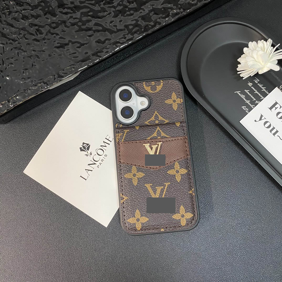 #320  スマホケース   カード収納折りたたみ  耐衝撃・防振性能に優れ、iPhone13~17 に対応