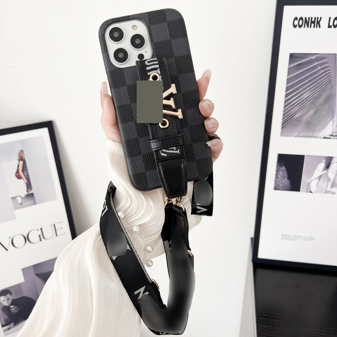 #434  スマホケース  リストストラップ付き 耐衝撃・防振性能に優れ、iPhone に対応