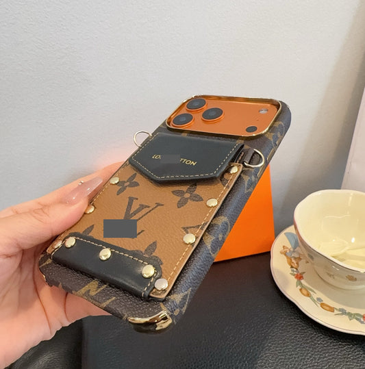 スマホケース    高級感カード入れ付きスマホケース  ダブルV  耐衝撃・防振性能に優れ、高級感あふれるスマホケースで、iPhone14-17 に対応