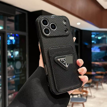 #220  スマホケース   カード収納付き  耐衝撃・防振性能に優れ  iPhone に対応