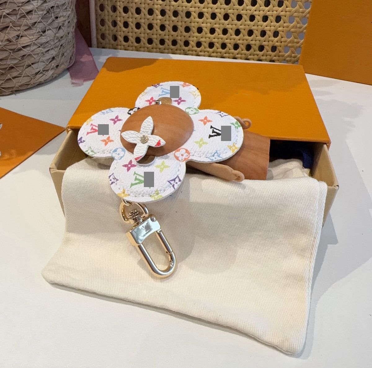 #Y13  キーホルダー  チャーム  装飾品  アクセサリー