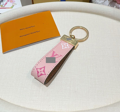 #Y15  キーホルダー  チャーム  装飾品  アクセサリー