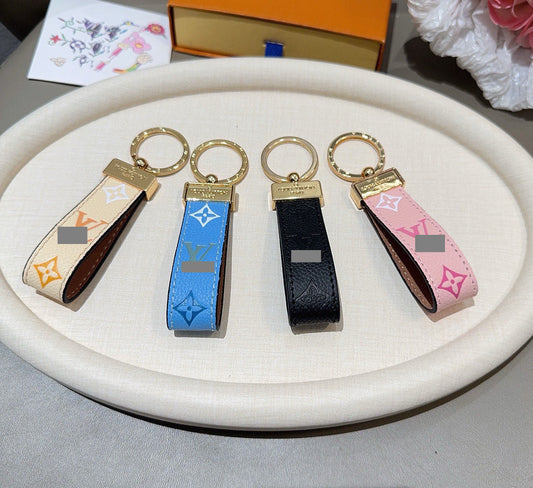 #Y15  キーホルダー  チャーム  装飾品  アクセサリー