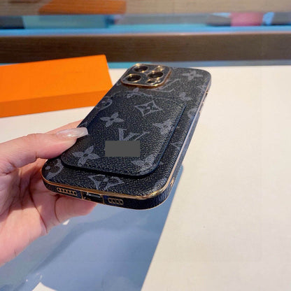 #222  スマホケース   カード入れつき  耐衝撃・防振性能に優れ、iPhone12-17 に対応