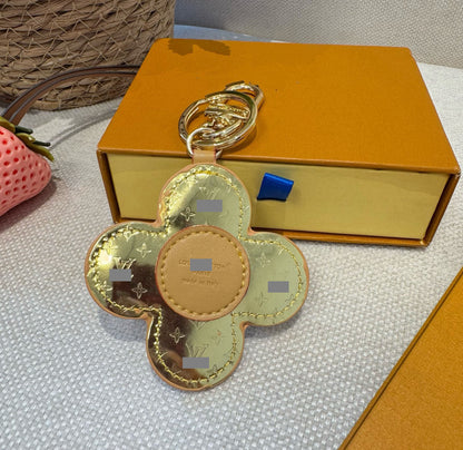 #Y16  キーホルダー  チャーム  装飾品  アクセサリー