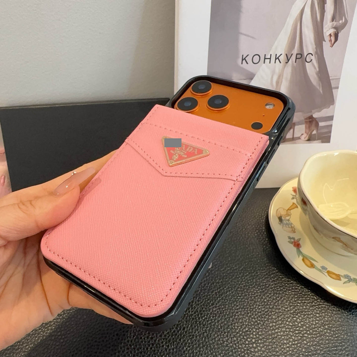 #327  スマホケース   カード入れ付きスマホケース    耐衝撃・防振性能に優れ、iPhone13-17 に対応