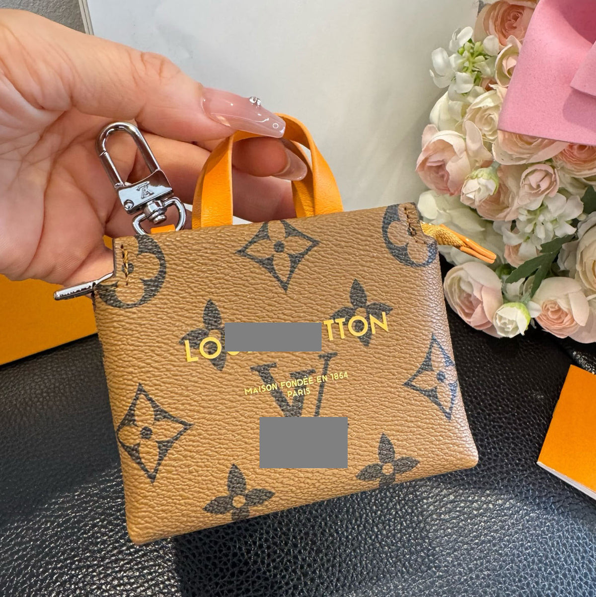 #A08  イヤホンケース  保護カバー  飾りチャーム  汎用タイプ Earphone case